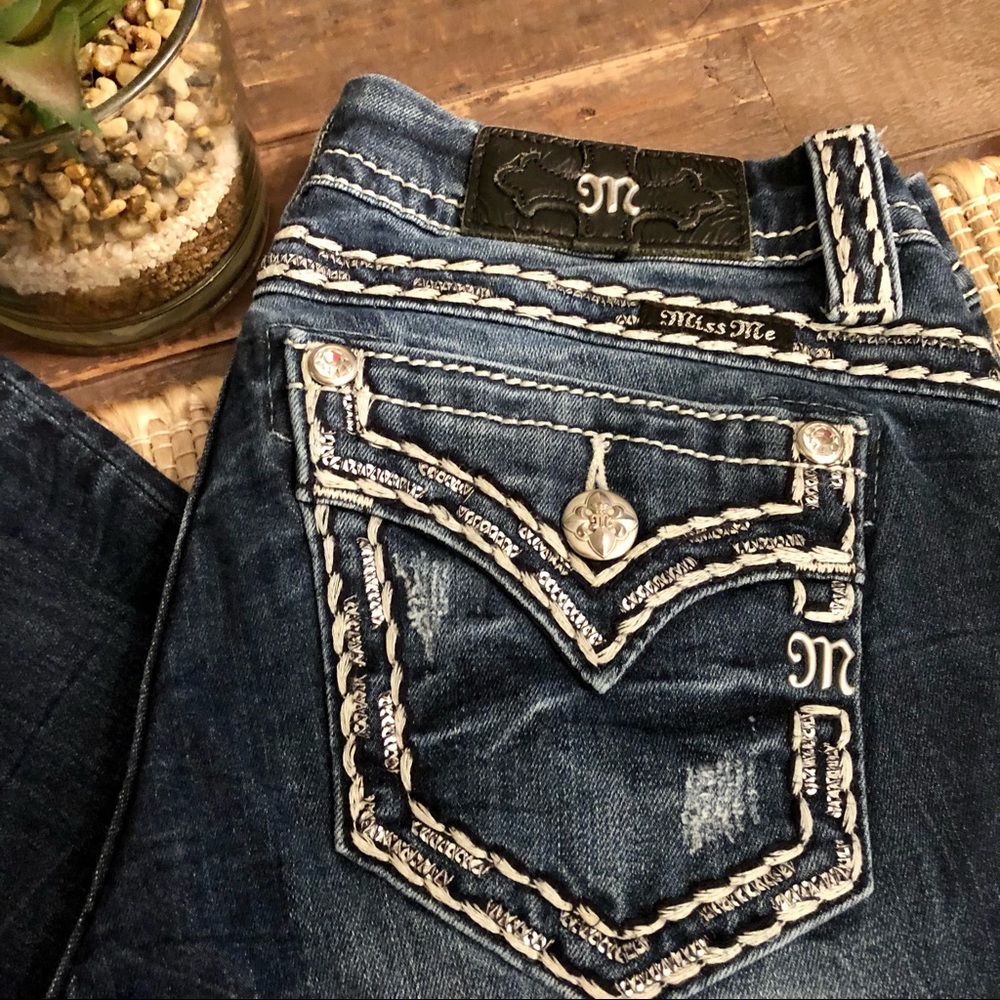 Miss Me Signature Boot Cut Jeans - Picture 2 of 4